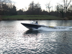 ../services/Links/Speedboat-Web.jpg